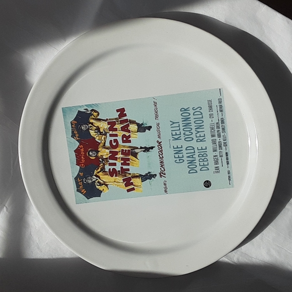 "Singing In the Rain" 1952 Collectible Plate Turner Classic Movies Pottery Barn - Picture 5 of 5